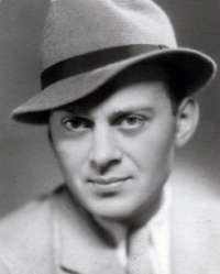 Karel Höger